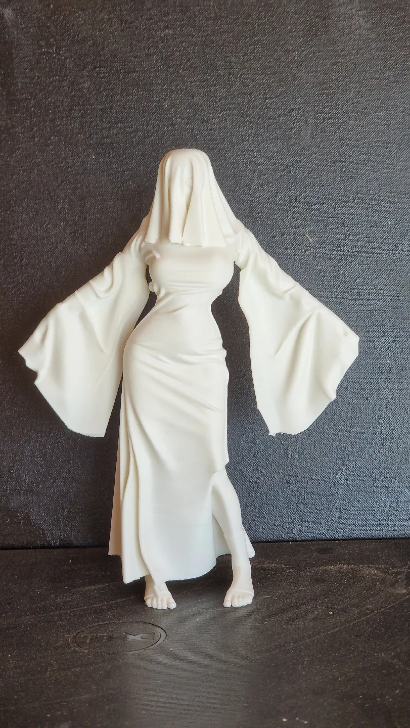 artistic statue STL-digital art figurines_Veiled Wanderer