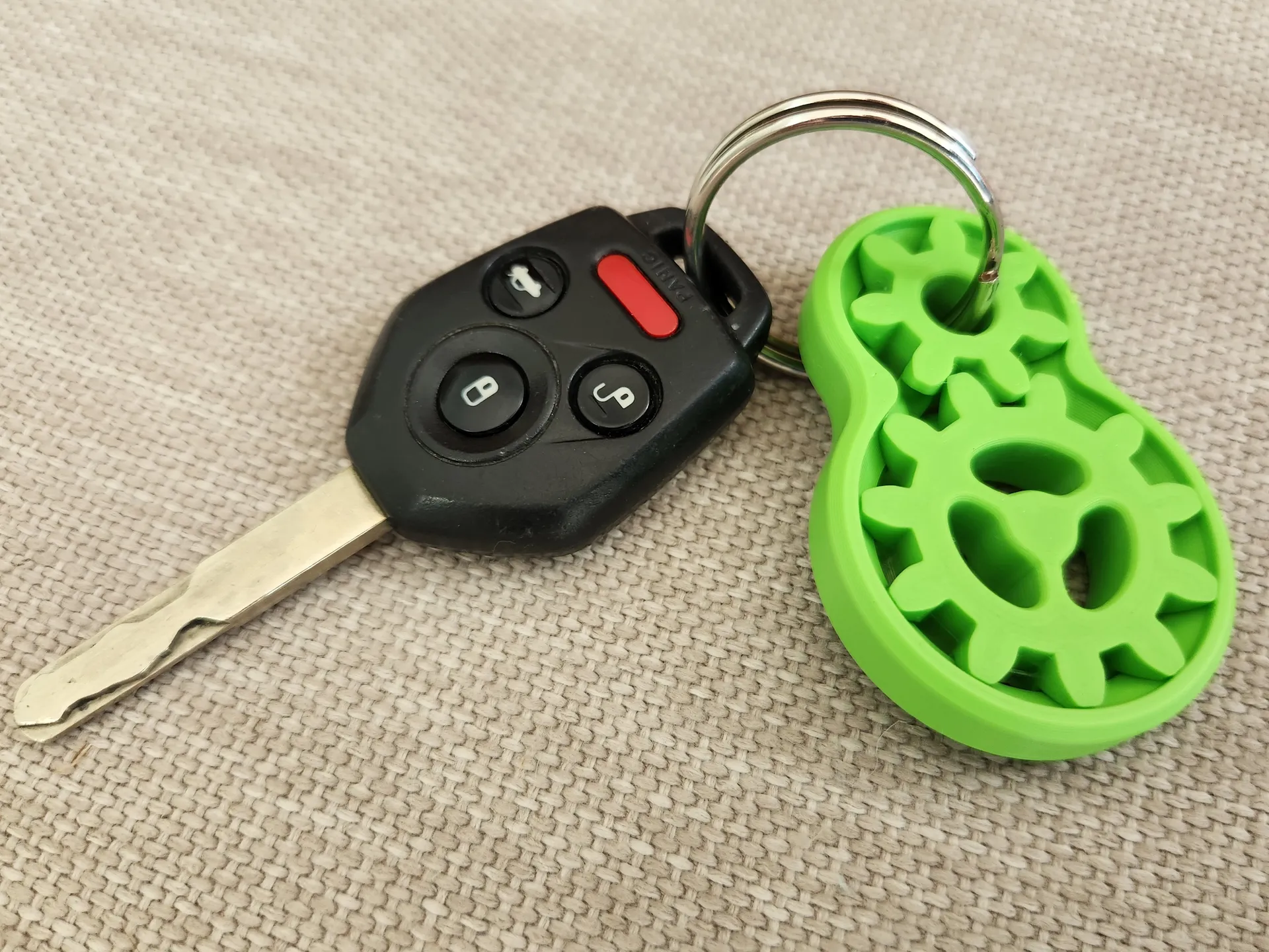 custom automotive 3D models-3D printable vehicle accessories_Gear Fidget Keychain Tag