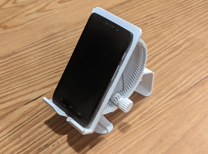 wearable gadgets STL-fantasy costume parts_Angle-View Smart Phone Charging Dock (3D Printed H