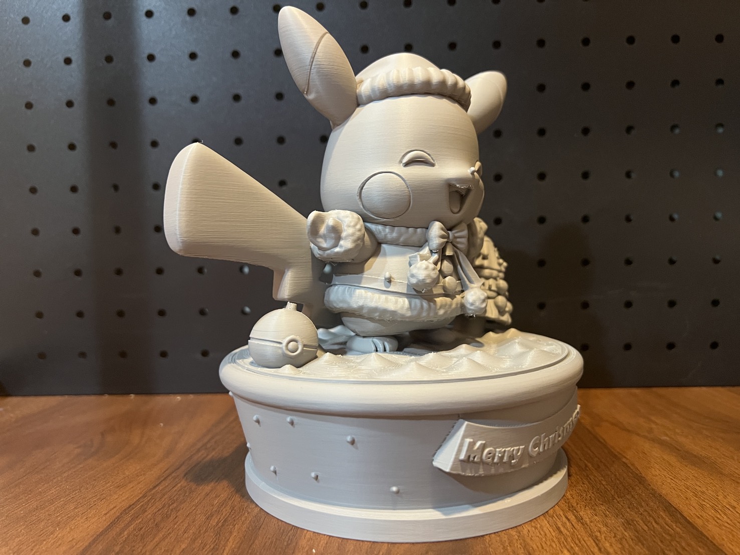 artistic statue STL-digital art figurines_Santa Pikachu