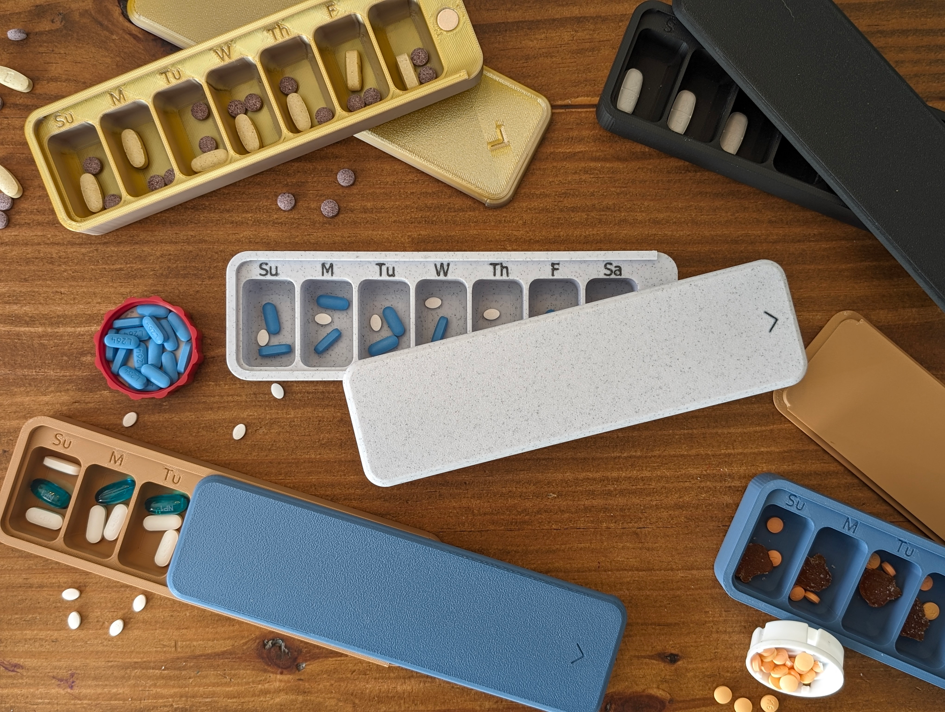 smartphone stand STL-tablet holder 3D model_Weekly Pill Box with Sliding Lid 