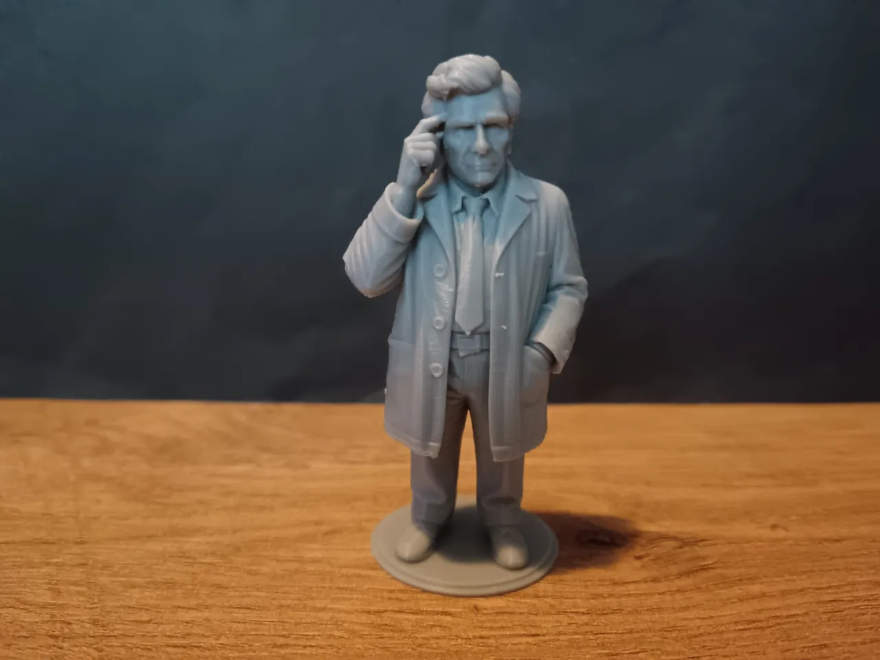 artistic statue STL-digital art figurines_Detective Colombo