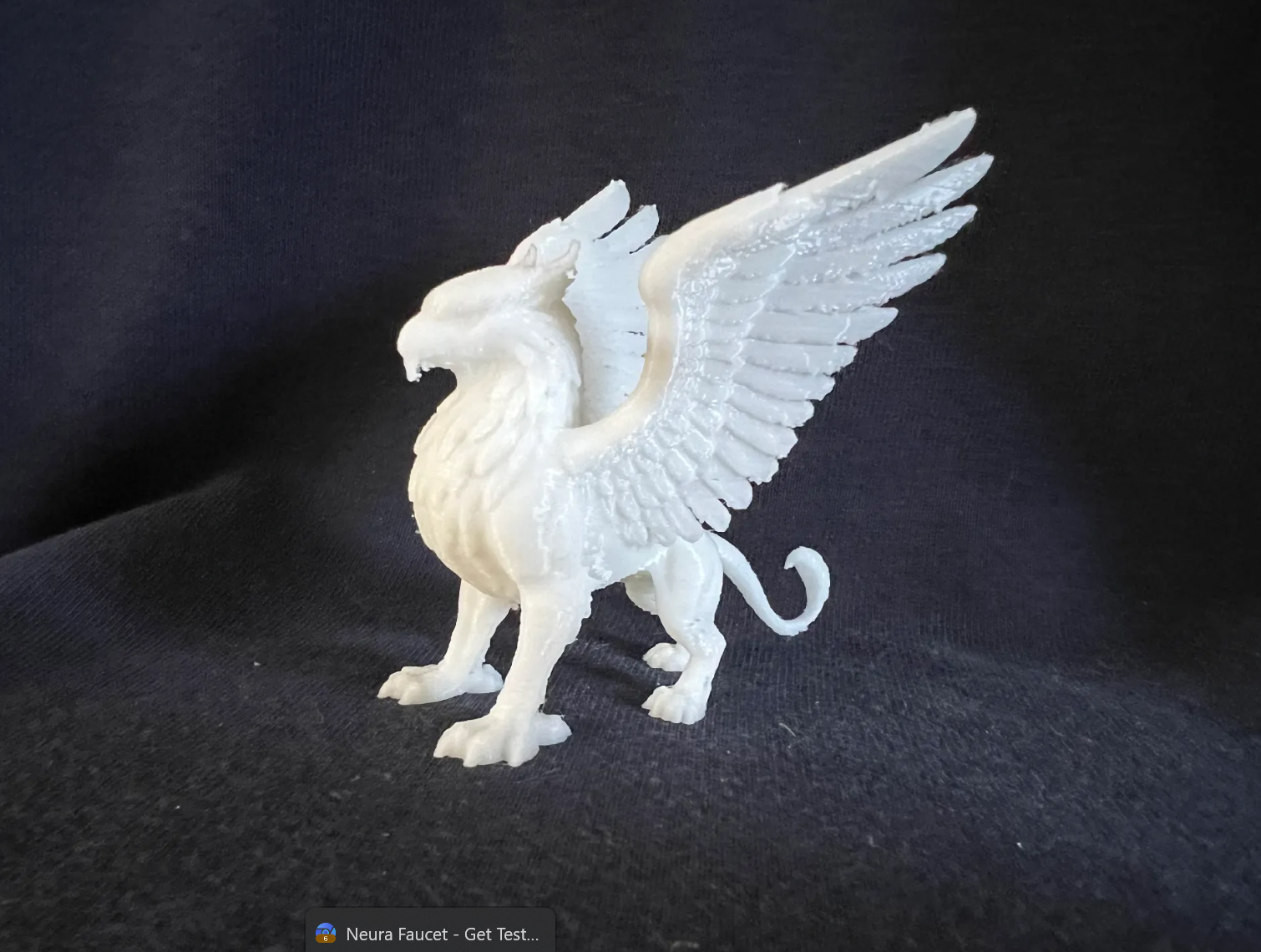 everyday 3D models-desktop gadget STL_Standing Griffin