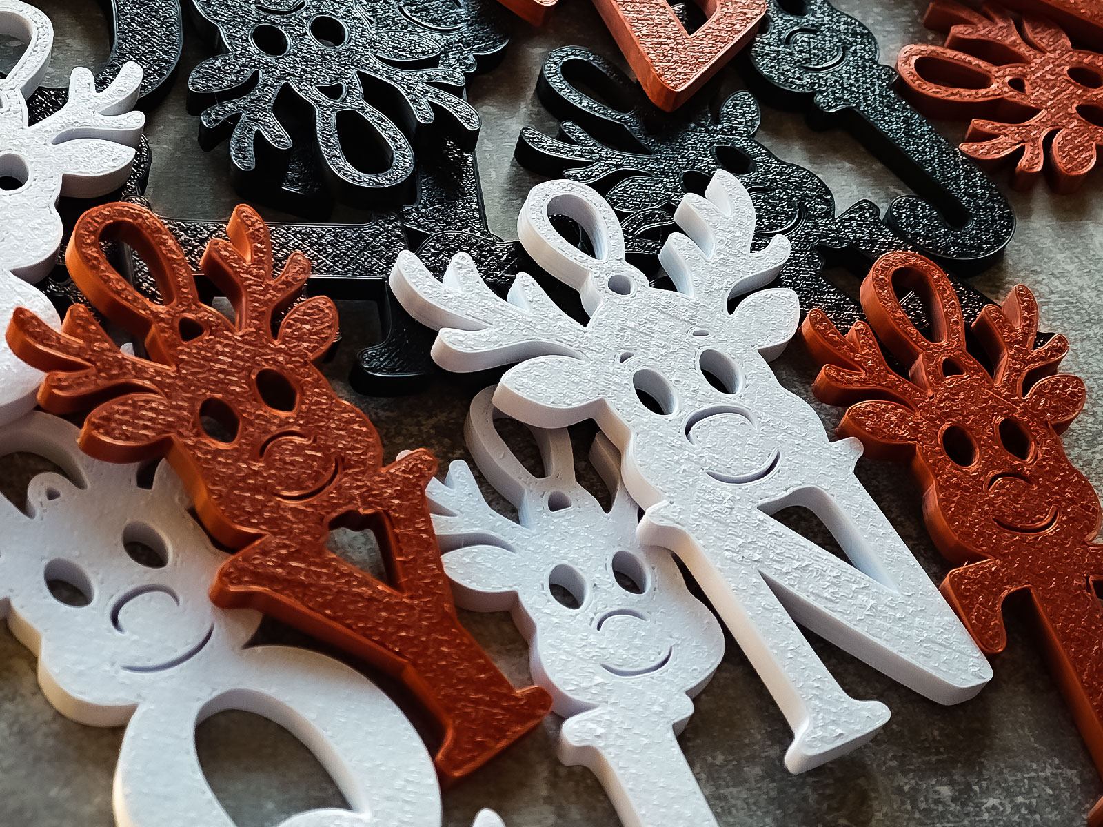 garden toy STL-flying toy 3D model_Christmas Tree Ornaments ABC with Moose Motif