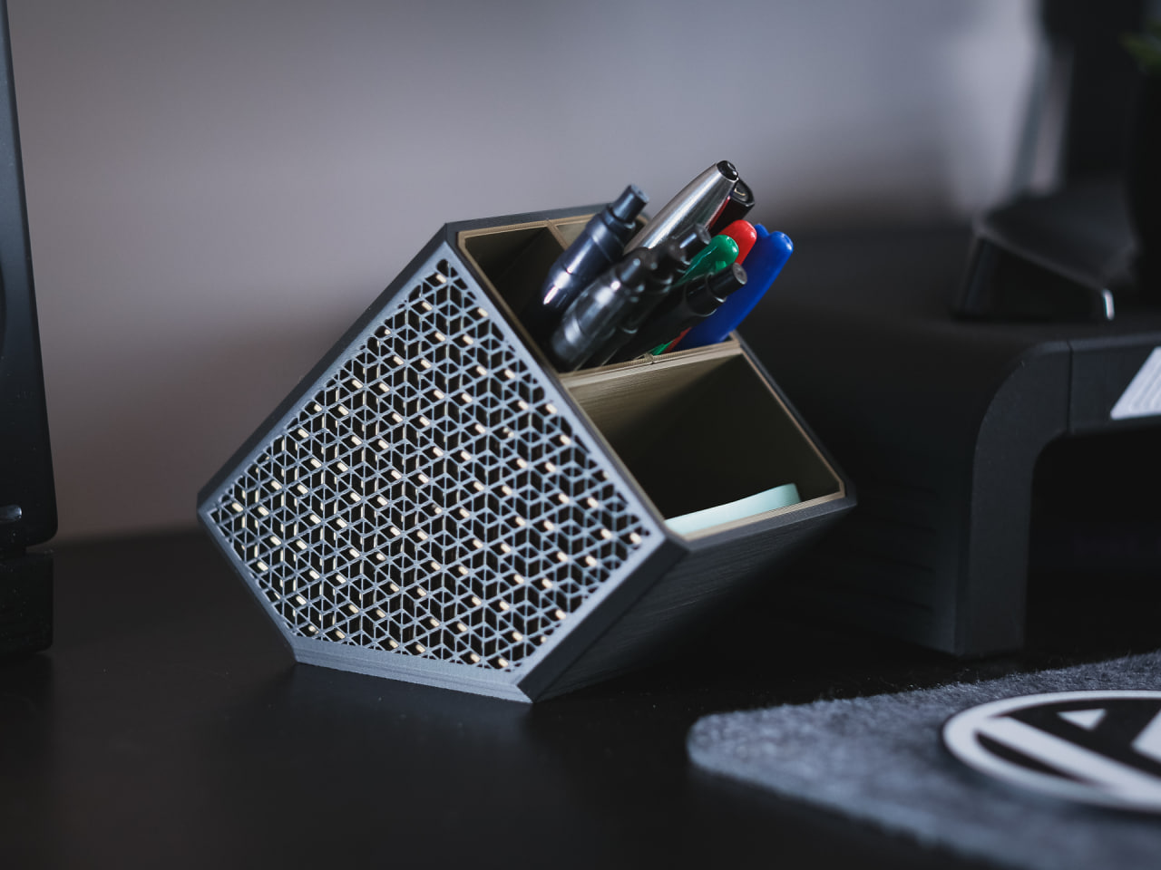 everyday 3D models-desktop gadget STL_Kumiko Design Desk Organizer