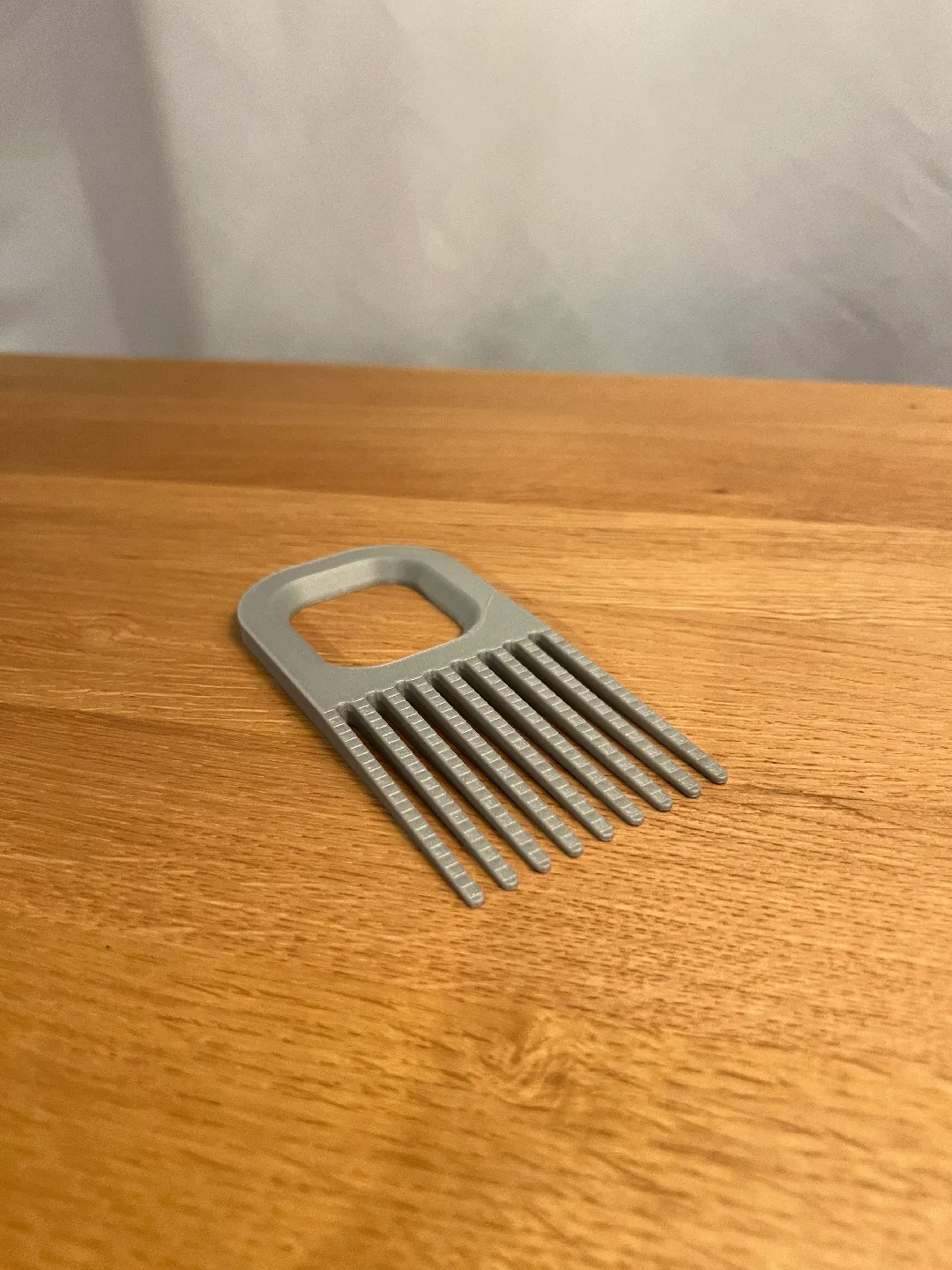 3D printed wall decor-hanging 3D art designs_Hairbrush Cleaner