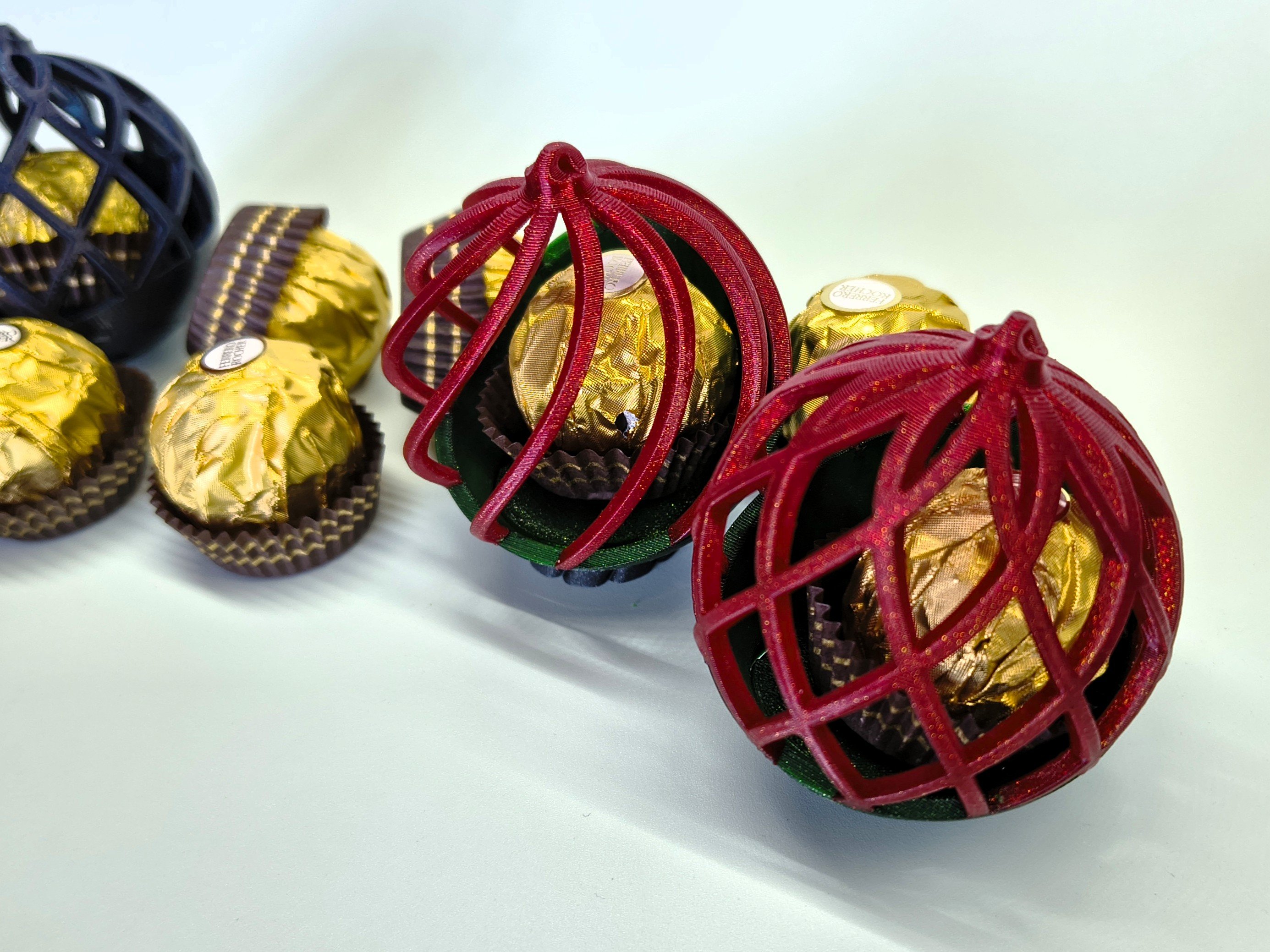 wearable gadgets STL-fantasy costume parts_Ferrero Rocher Christmas Ornament