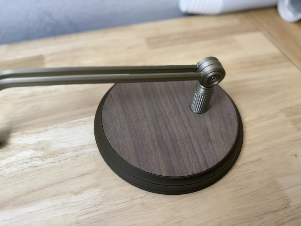 replica prop STL-3D printable cosplay weapons_Vintage Bankers Lamp - Laser Cut Lid