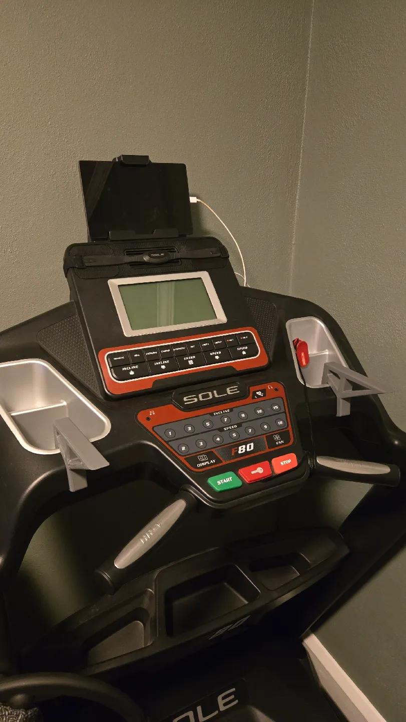 functional 3D components-engineering 3D print models_Sole F80 Treadmill Desk Adapter