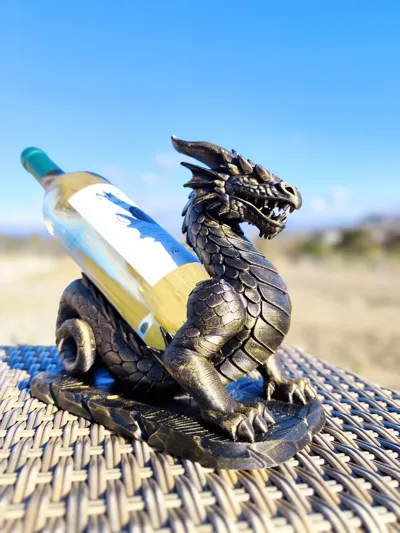superhero STL files-collectible 3D figurines_Nordic Dragon Wine Holder
