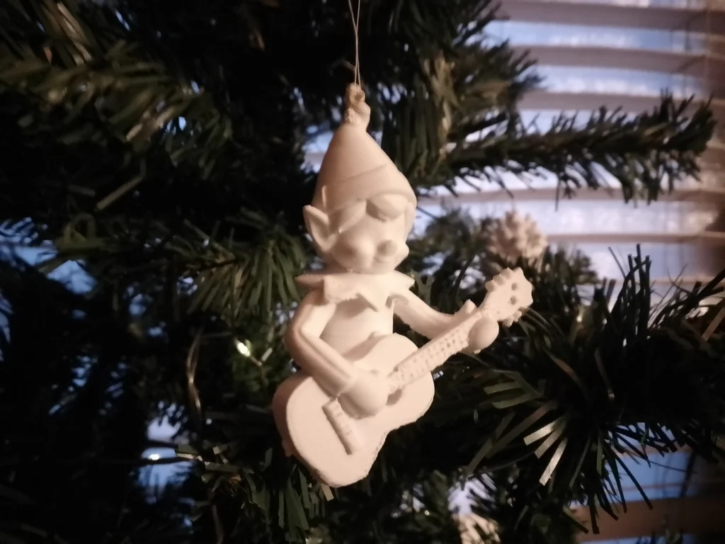 superhero STL files-collectible 3D figurines_Guitar Elf Christmas 