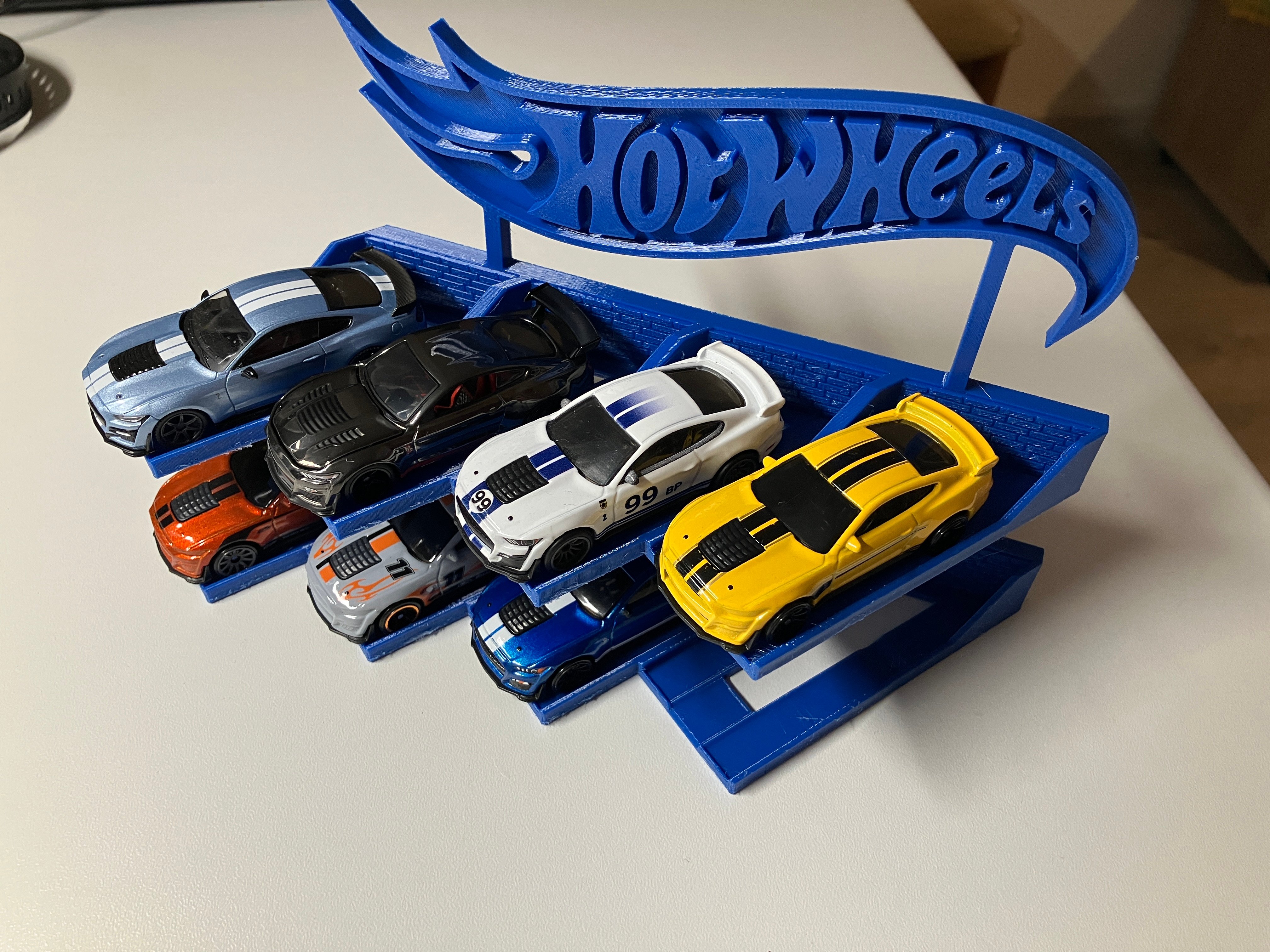 tabletop game accessories-custom dice STL_Car stand